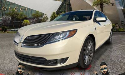 2014 Lincoln MKS Base