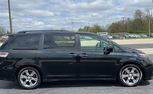 2017 Toyota Sienna