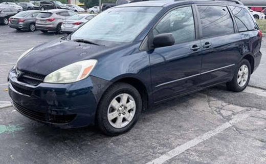 2004 Toyota Sienna