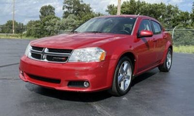 2011 Dodge Avenger LUX