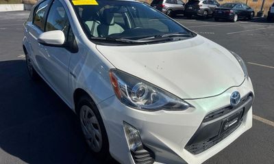 2016 Toyota Prius C ONE
