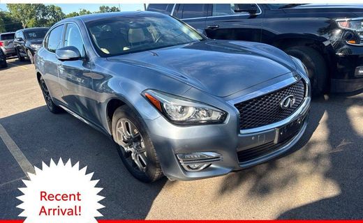 2017 Infiniti Q70L