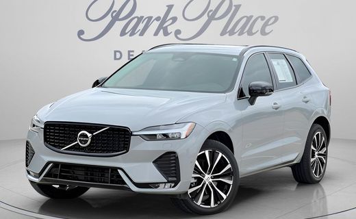 2025 Volvo XC60 Plus Dark