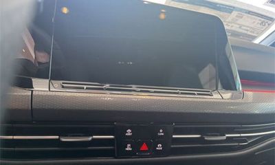 2022 Volkswagen Golf GTI SE