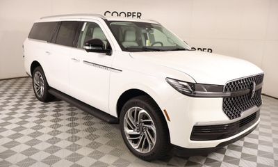 2026 Lincoln Navigator L Premier