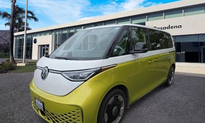 2025 Volkswagen ID Buzz Pro S Plus