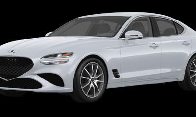2023 Genesis G70