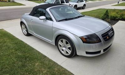 2004 Audi TT