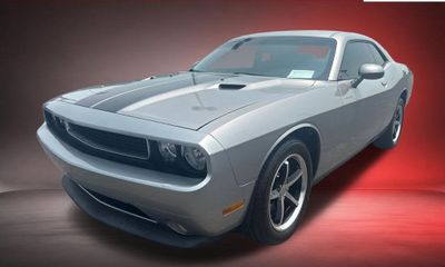 2011 Dodge Challenger SE