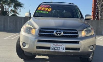 2008 Toyota RAV4 Standard With Third