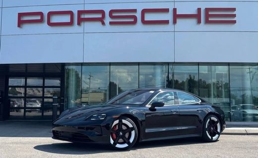 2026 Porsche Taycan 4S
