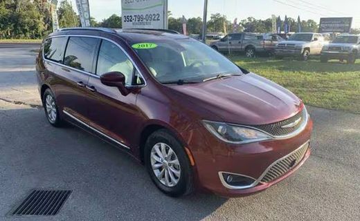 2018 Chrysler Pacifica Touring L Plus