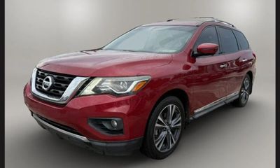 2017 Nissan Pathfinder S