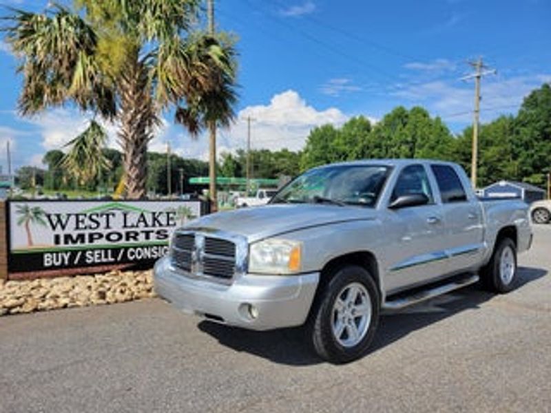 2007 Dodge Dakota — a typically priced live listing