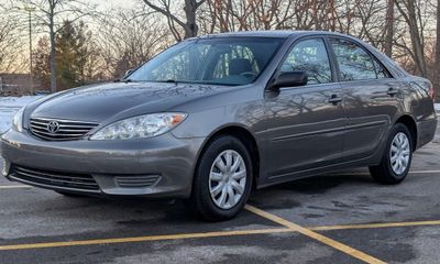 2006 Toyota Camry LE