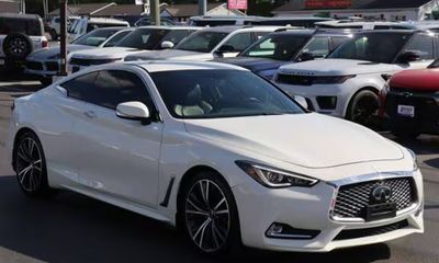 2021 Infiniti Q60 Pure
