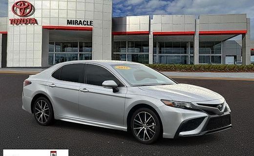 2023 Toyota Camry SE