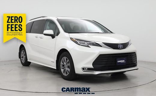 2021 Toyota Sienna XLE Plus Package