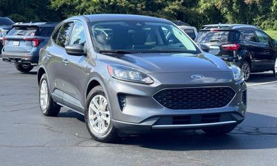 2021 Ford Escape SE Fhev