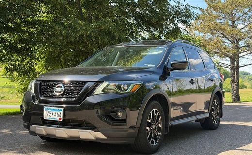2020 Nissan Pathfinder SL