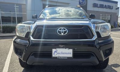 2014 Toyota Tacoma Delux Grade