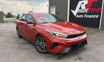 2023 Kia Forte GT Line