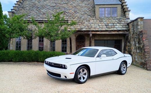 2017 Dodge Challenger SXT