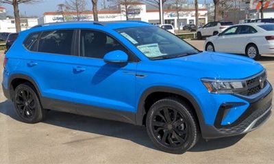 2023 Volkswagen Taos SE