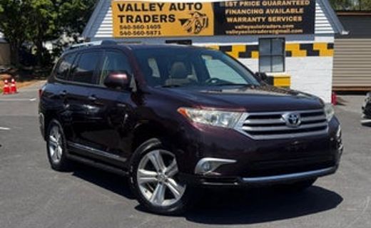 2013 Toyota Highlander Base