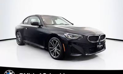 2023 BMW 230i