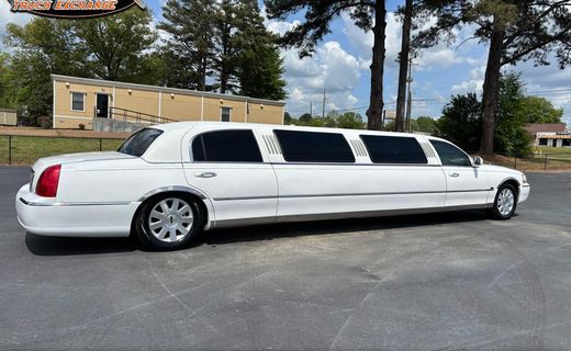 2004 Lincoln Town CAR