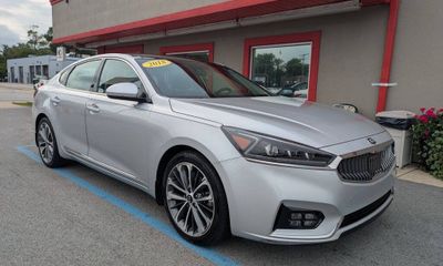 2018 Kia Cadenza Luxury Technology Limited