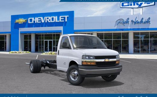2026 Chevrolet Express 3500 Cutaway 177