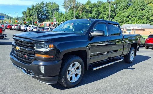 2017 Chevrolet Silverado LT
