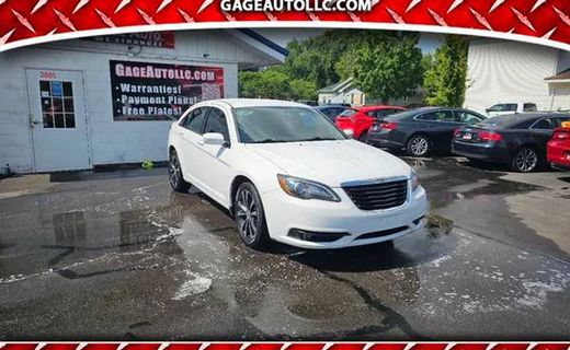 2013 Chrysler 200 Touring