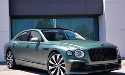 2022 Bentley Flying Spur V8