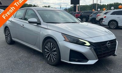2023 Nissan Altima SV