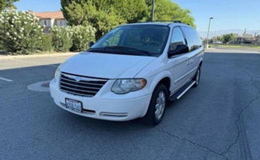 2007 Chrysler Town AND Country Touring