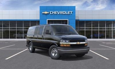 2025 Chevrolet Express LT