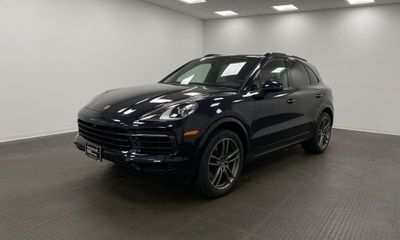 2023 Porsche Cayenne Platinum Edition
