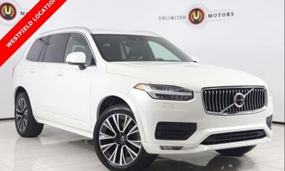 2020 Volvo XC90 Momentum