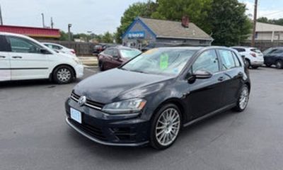 2016 Volkswagen Golf R Base W DCC