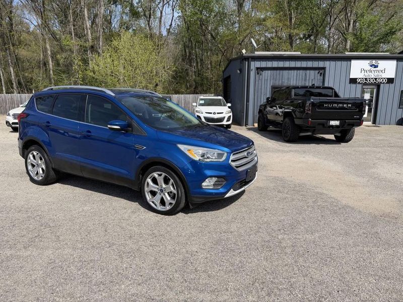 2019 Ford Escape — a typically priced live listing