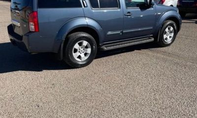 2006 Nissan Pathfinder SE