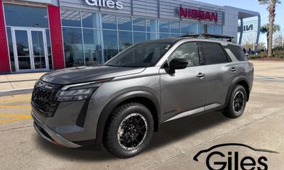 2026 Nissan Pathfinder SV