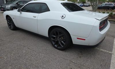 2015 Dodge Challenger SXT