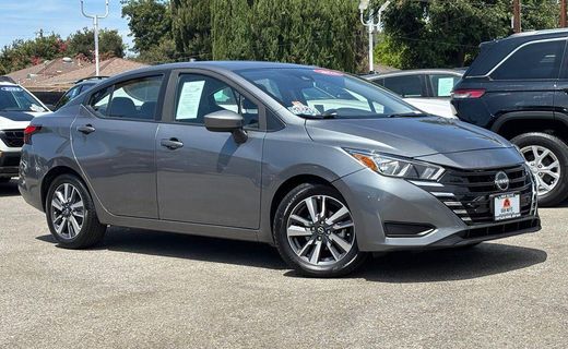 2023 Nissan Versa SV