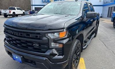 2024 Chevrolet Silverado RST
