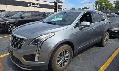 2022 Cadillac XT5 Premium Luxury