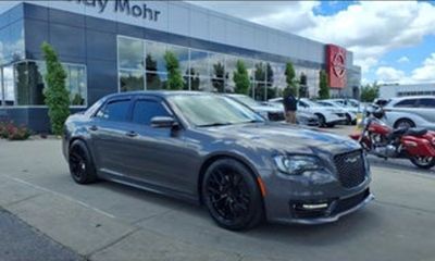 2022 Chrysler 300 300S